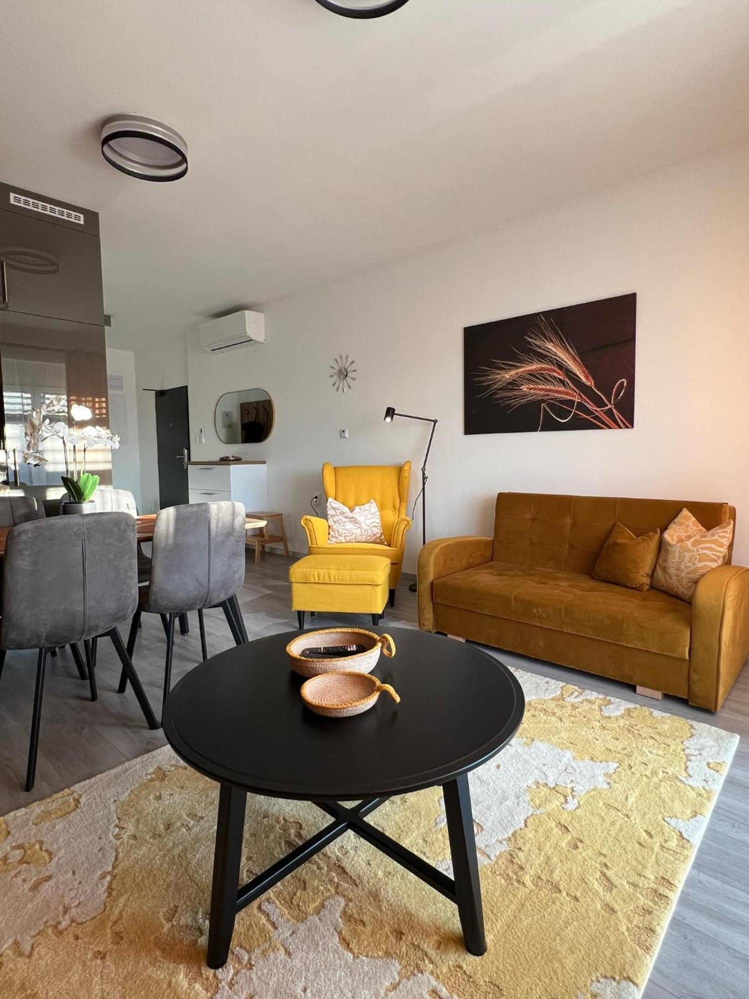 Harmonia Riva Apartman B11 ดูนาจสก้า สเตรด้า ภายนอก รูปภาพ